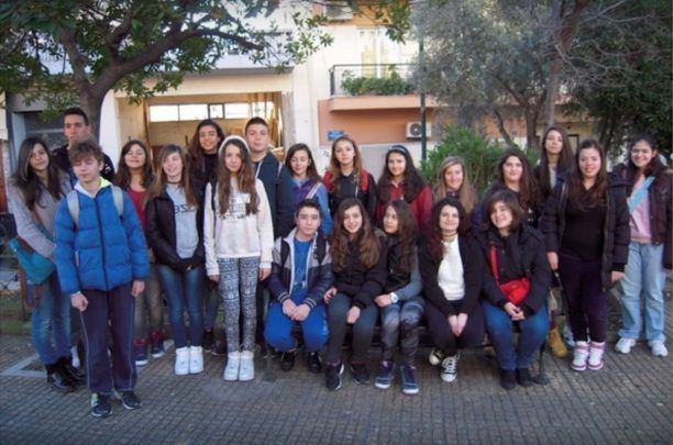 Μαθητές και μαθήτριες του 24ου Γυμνασίου της Αθήνας μιλούν μέσα από ένα βίντεο για την προστασία των ζώων
