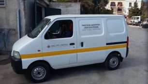Υπηρεσία για τη φροντίδα των αδέσποτων ζώων & ειδικό όχημα διαθέτει πλέον ο Δήμος Σύρου - Ερμούπολης