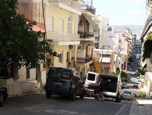Πειραιάς: Σε κατάσταση προχωρημένης σήψης βρέθηκε νεκρός μέσα στο σπίτι του εκπαιδευτής & ένας σκύλος