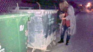 Ηράκλειο Κρήτης: Καταδικάστηκε με αναστολή 77χρονη που πέταξε ζωντανό νεογέννητο σκυλάκι στα σκουπίδια μέσα σε τσουβάλι (βίντεο)