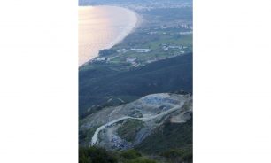 Ζάκυνθος: Ξαναλειτουργεί η παράνομη χωματερή που βρίσκεται δίπλα στον βιότοτο των caretta – caretta