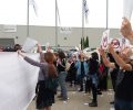 Διαμαρτυρήθηκαν για τον βασανισμό μέχρι θανάτου των γουνοφόρων ζώων στα εκτροφεία της Καστοριάς (βίντεο)