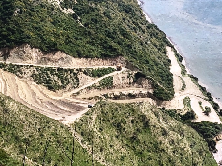 Αδιαφορούν οι αρχές για σωρεία παρανομιών που υποβαθμίζουν το περιβάλλον στο Εθνικό Θαλάσσιο Πάρκο Ζακύνθου 1 ZakynthosMartios2018Paralia 1