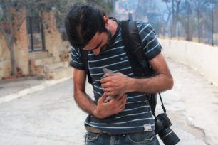 Έσωσε και ψάχνει σπιτικό για το γατάκι που βρήκε σε καμένο σπίτι στην Κινέτα Αττικής