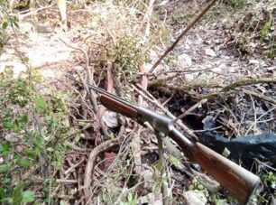 Λάβδανη Ιωάννινων: Αδίστακτος κυνηγός έστησε παγίδα για ζώα με καραμπίνα έτοιμη να σκοτώσει ό,τι περνάει