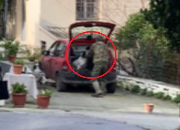 Λέσβος: Συνελήφθη στη Μυτιλήνη άνδρας που πλάκωσε τον σκύλο του στο ξύλο (βίντεο)