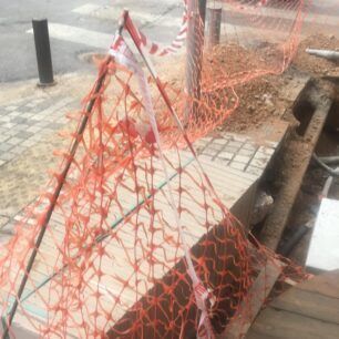 Γάτα βρέθηκε καρφωμένη σε μπετόβεργα στο κέντρο της Αθήνας 12 AthinaGataKarfomeniMpetoverga15 2 2024 8