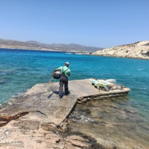 Απομάκρυναν και στείρωσαν 16 γάτες που ζούσαν στο ξερονήσι Πολύαιγος έναντι της Κιμώλου (βίντεο) 27 PolyaigosKimolouGates26 7 2025 27