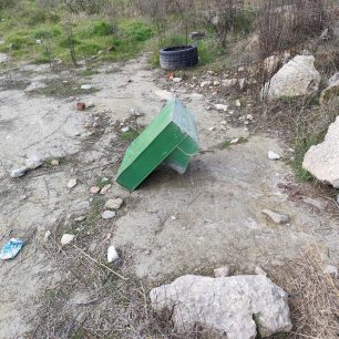 Αδέσποτα μένουν χωρίς νερό και τροφή – Που πάνε τα χρήματα που ξοδεύει ο Δήμος Βόλου; (Βίντεο) 3 MozasMagnisiasAdespotaTaistra28 2 2026 3