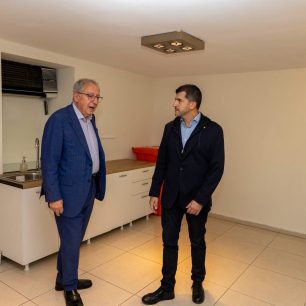 Χωρίς άδεια το Διαδημοτικό Κτηνιατρείο Αμαρουσίου – Κηφισιάς που εγκαινιάστηκε παρουσία πολλών στελεχών της Νέας Δημοκρατίας 26 DiadimotikoKtiniatreioAmarousiouKifisias1 10 2026 19