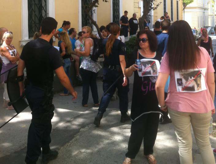 Αναβλήθηκε η δίκη του ζωοκτόνου της Ανθούσας 2 AnthousaMplouzakia